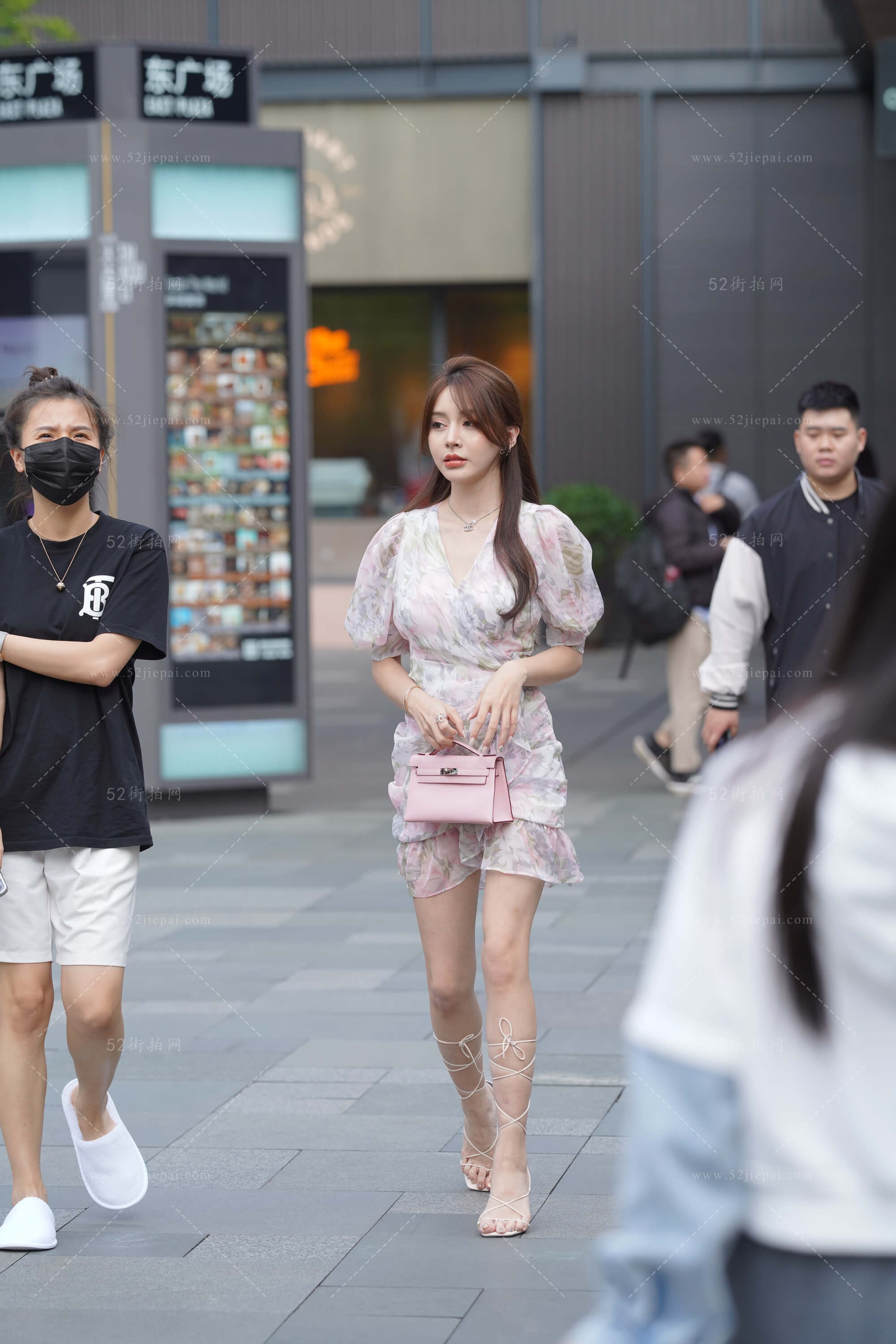 高清美腿写真集，限时上架（20）-姐姐白又白