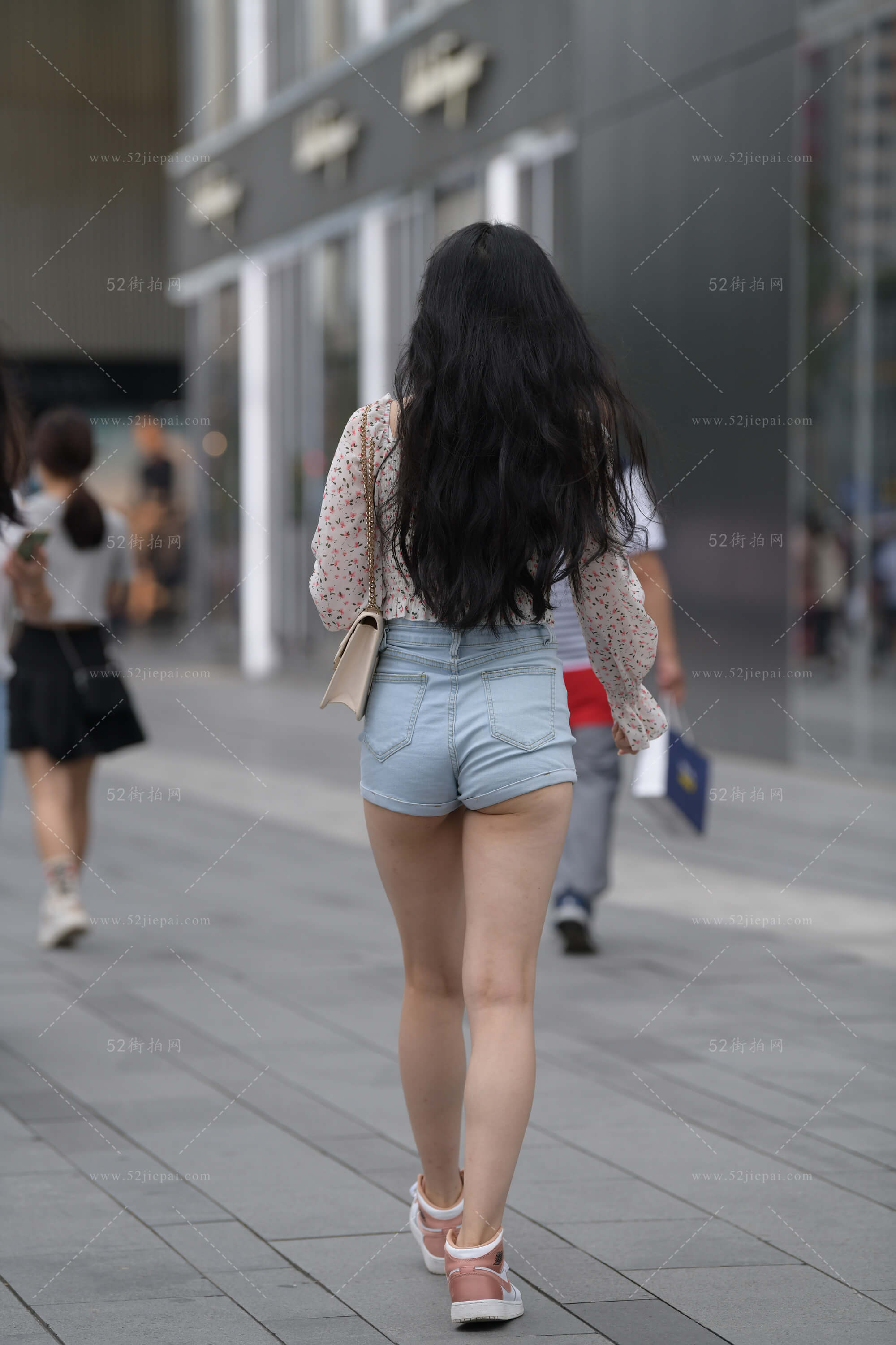 街拍高清图集，细节拉满（68）