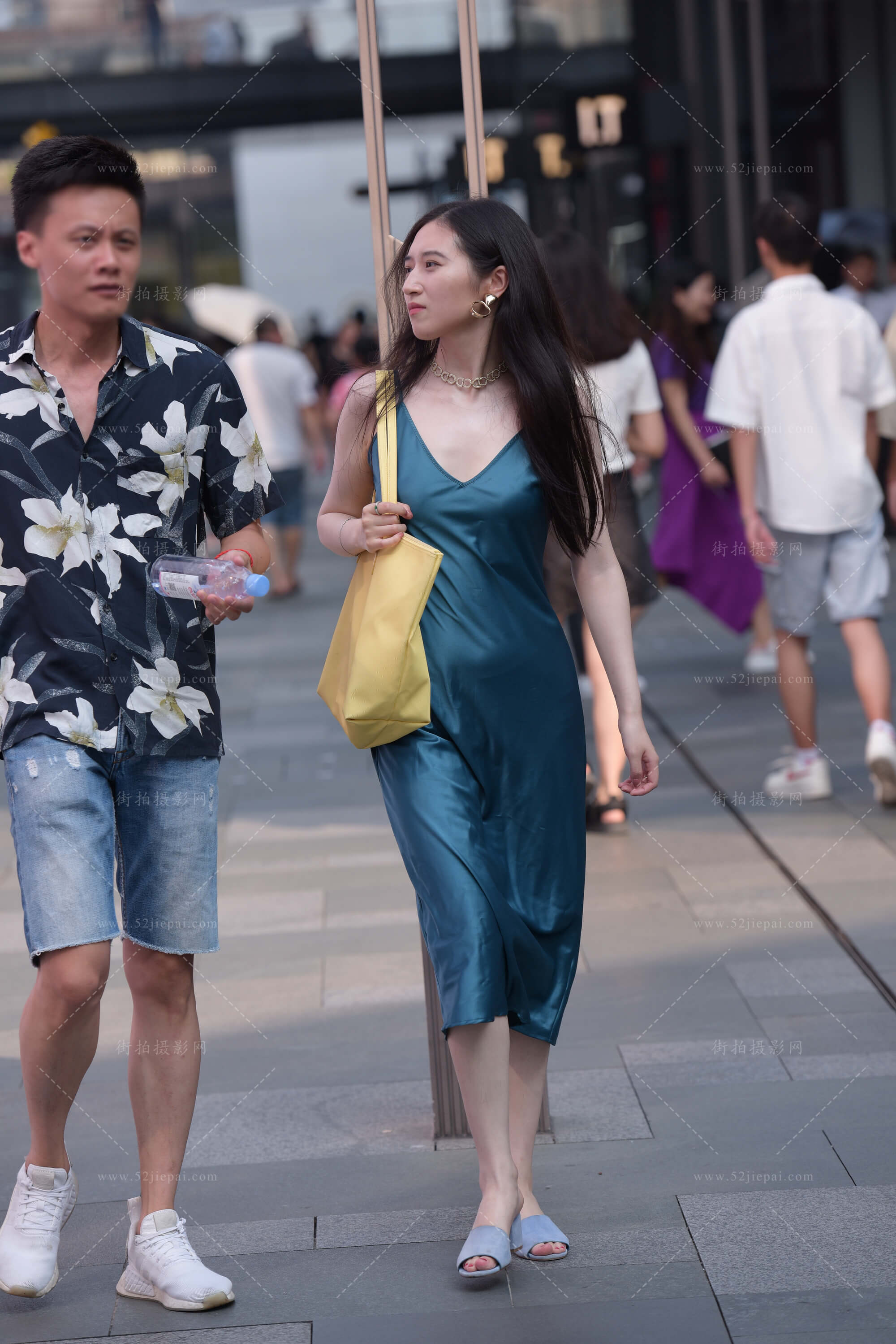 长裙高清图集，画质党必收（15）-姐姐白又白