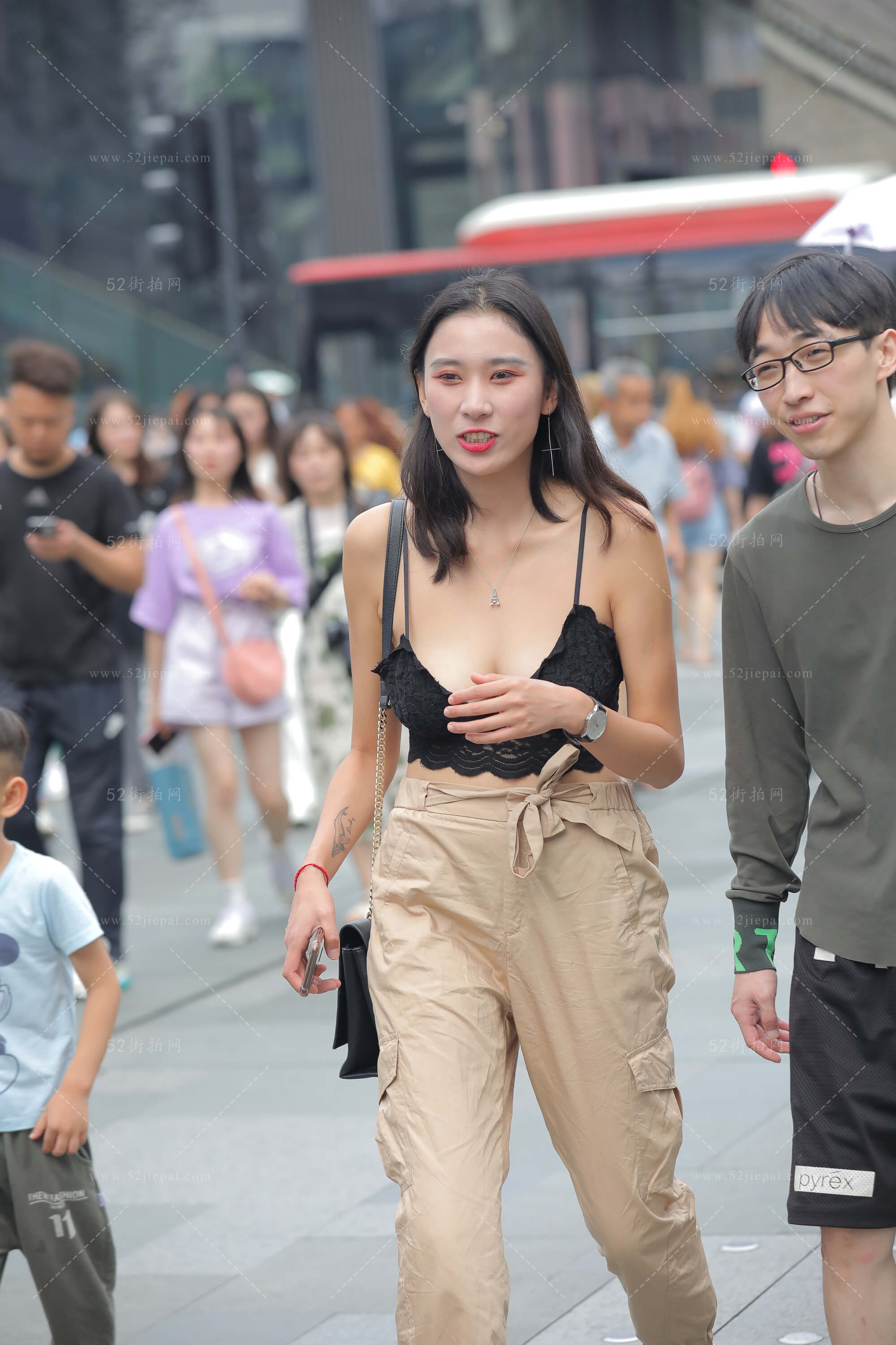 高清吊带写真集,一次看够-姐姐白又白