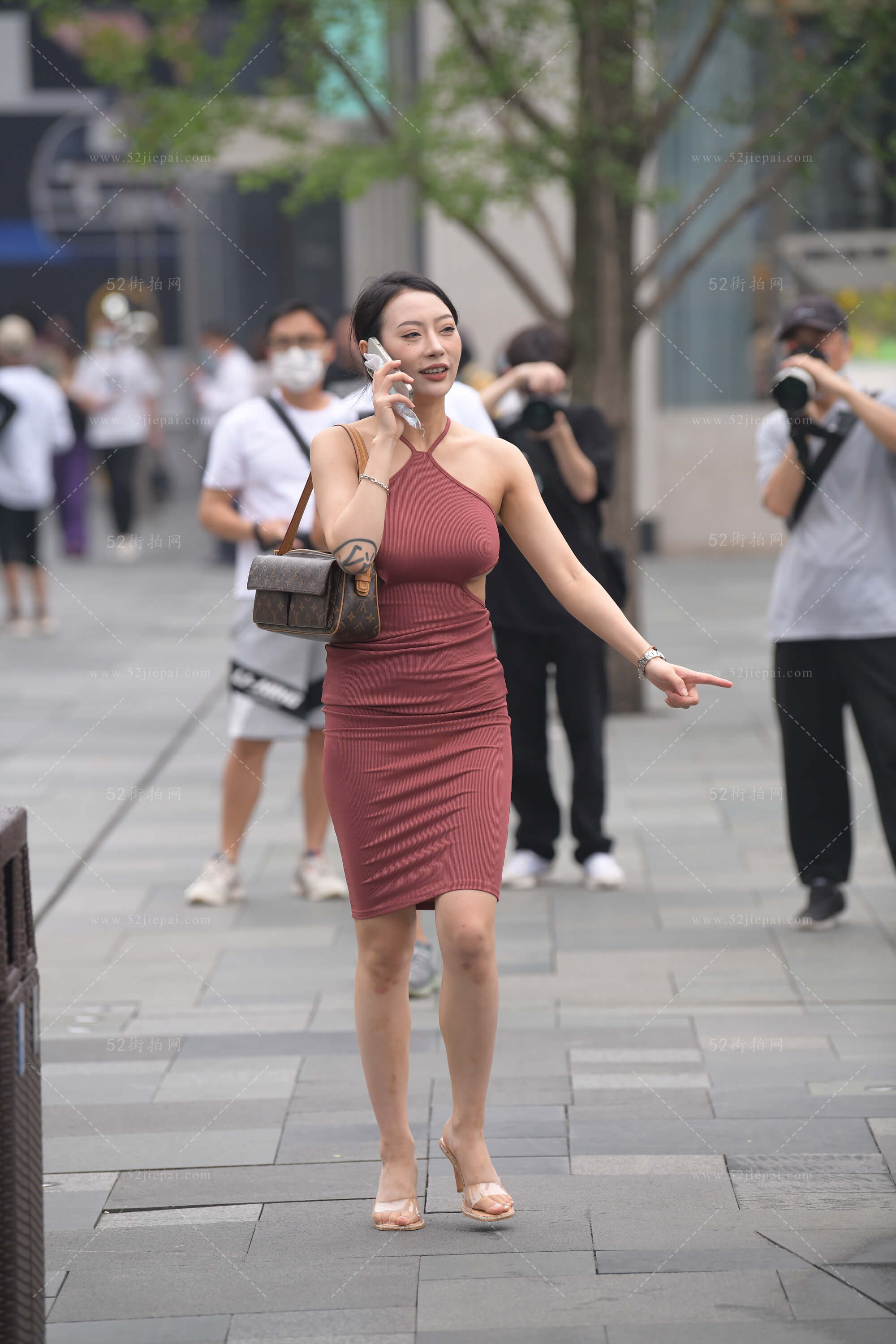 高清长裙写真集,一次看够(9)-姐姐白又白