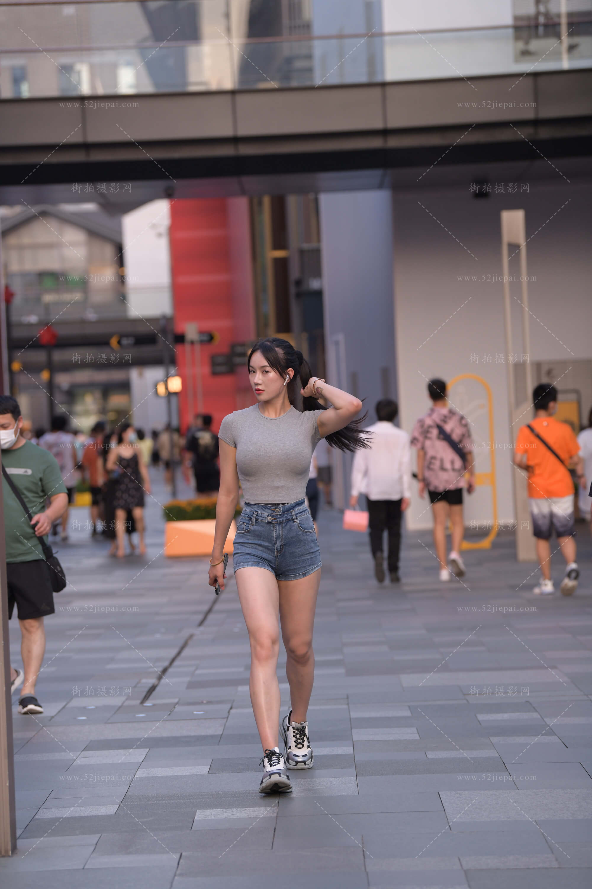 街拍高清图集，细节拉满（126）-姐姐白又白