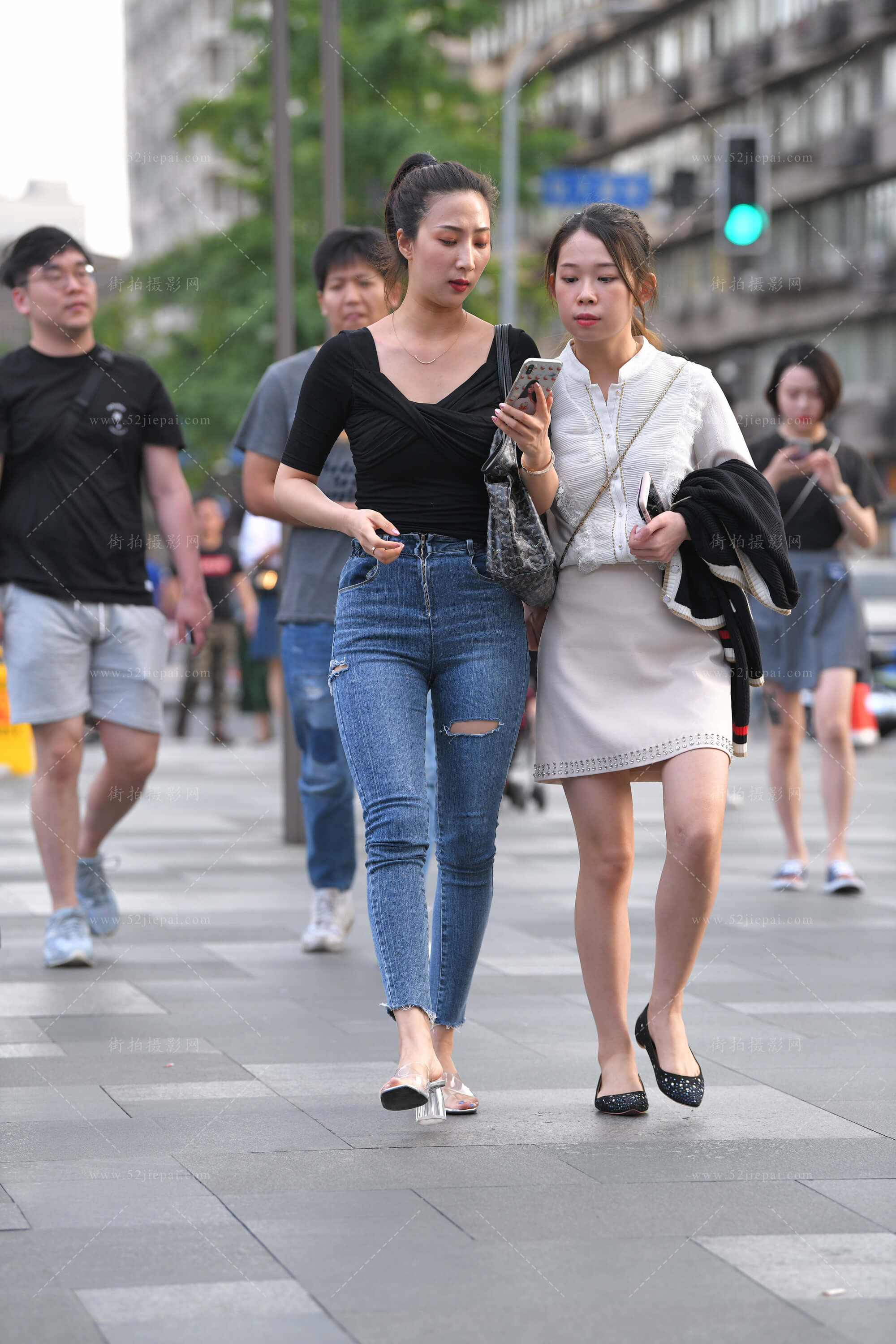 高清牛仔裤写真集，一次看够（3）-姐姐白又白