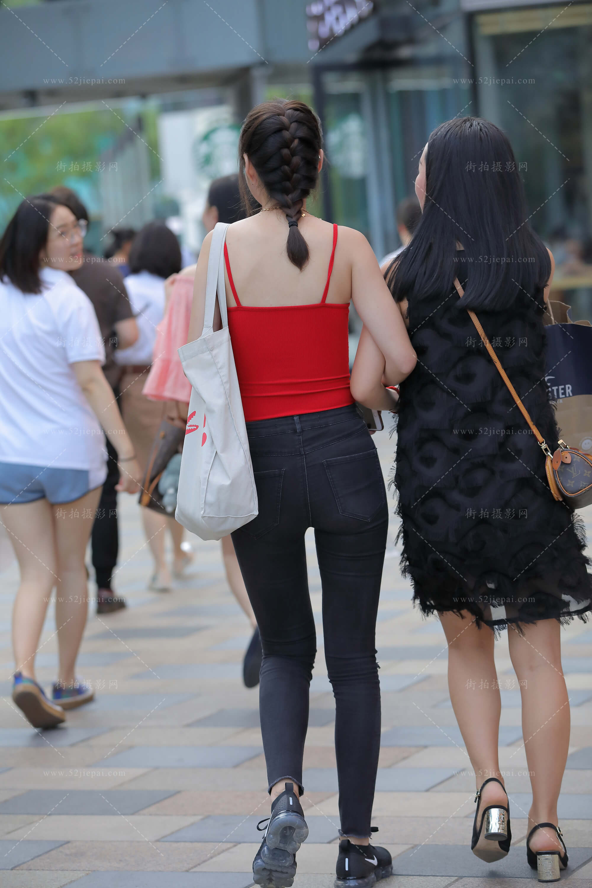 精选街拍写真,超清无水印(136)-姐姐白又白
