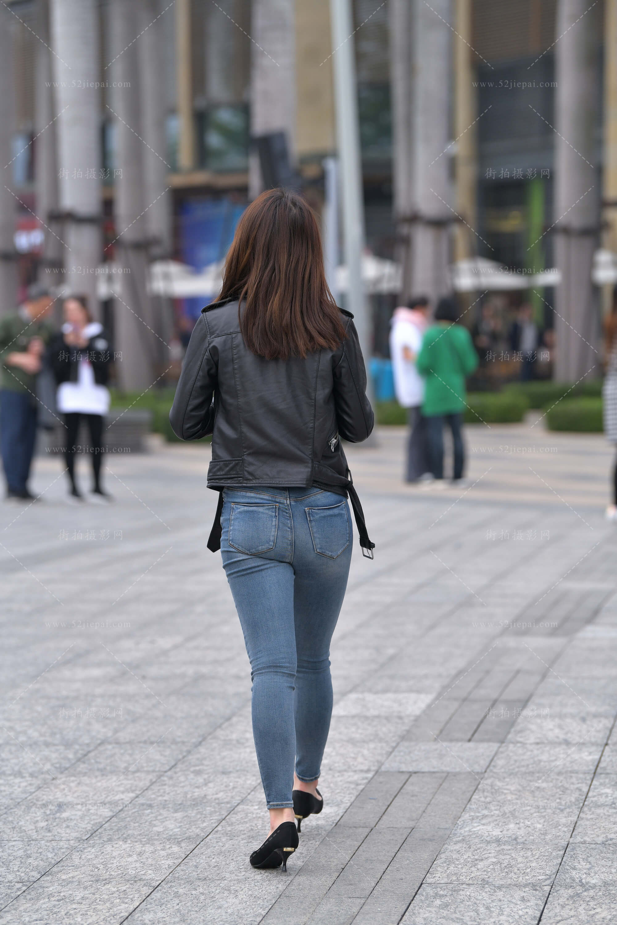 街拍高清图集,画质党必收(154)-姐姐白又白