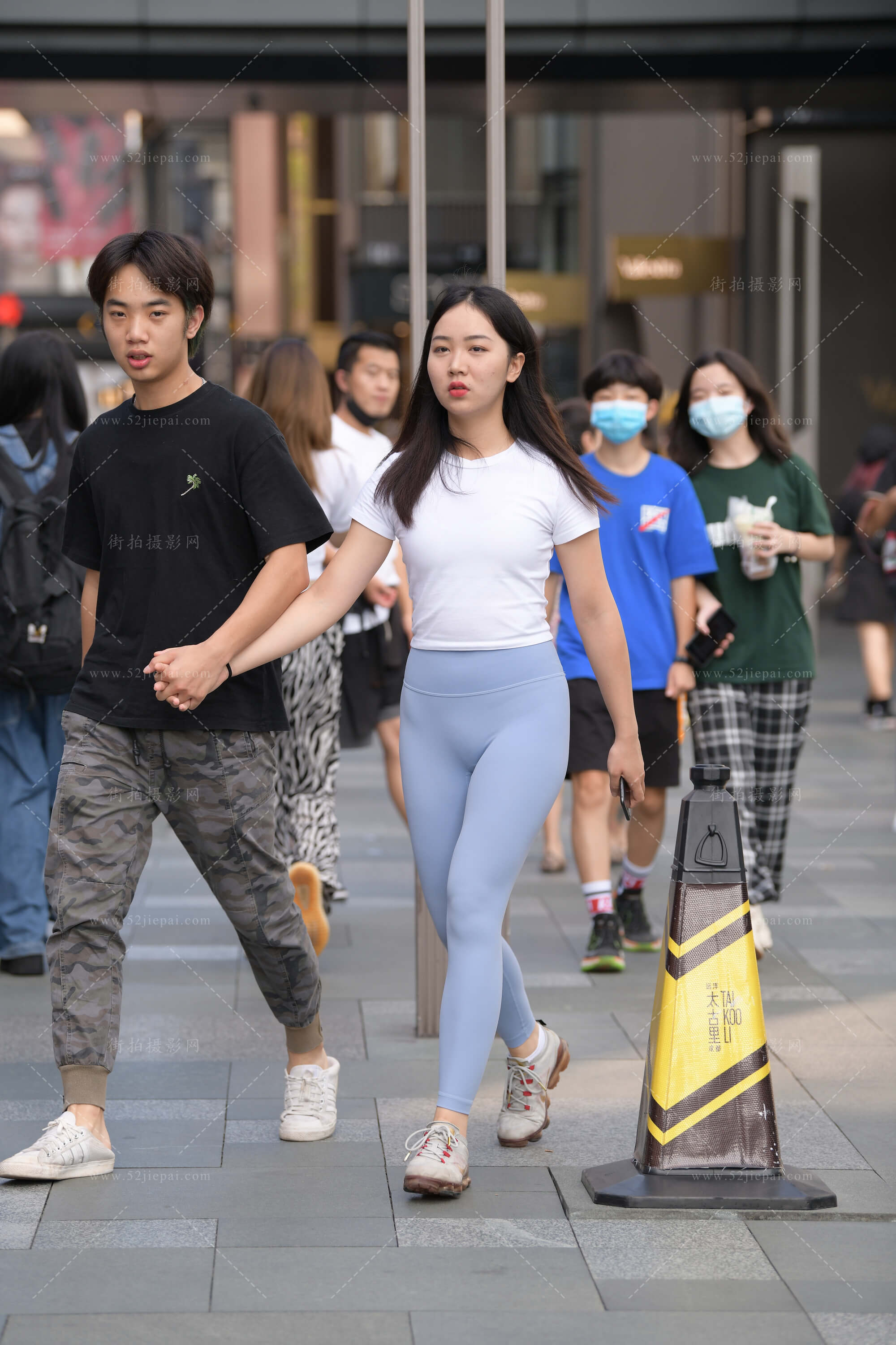 高清街拍写真集，限时上架（145）-姐姐白又白