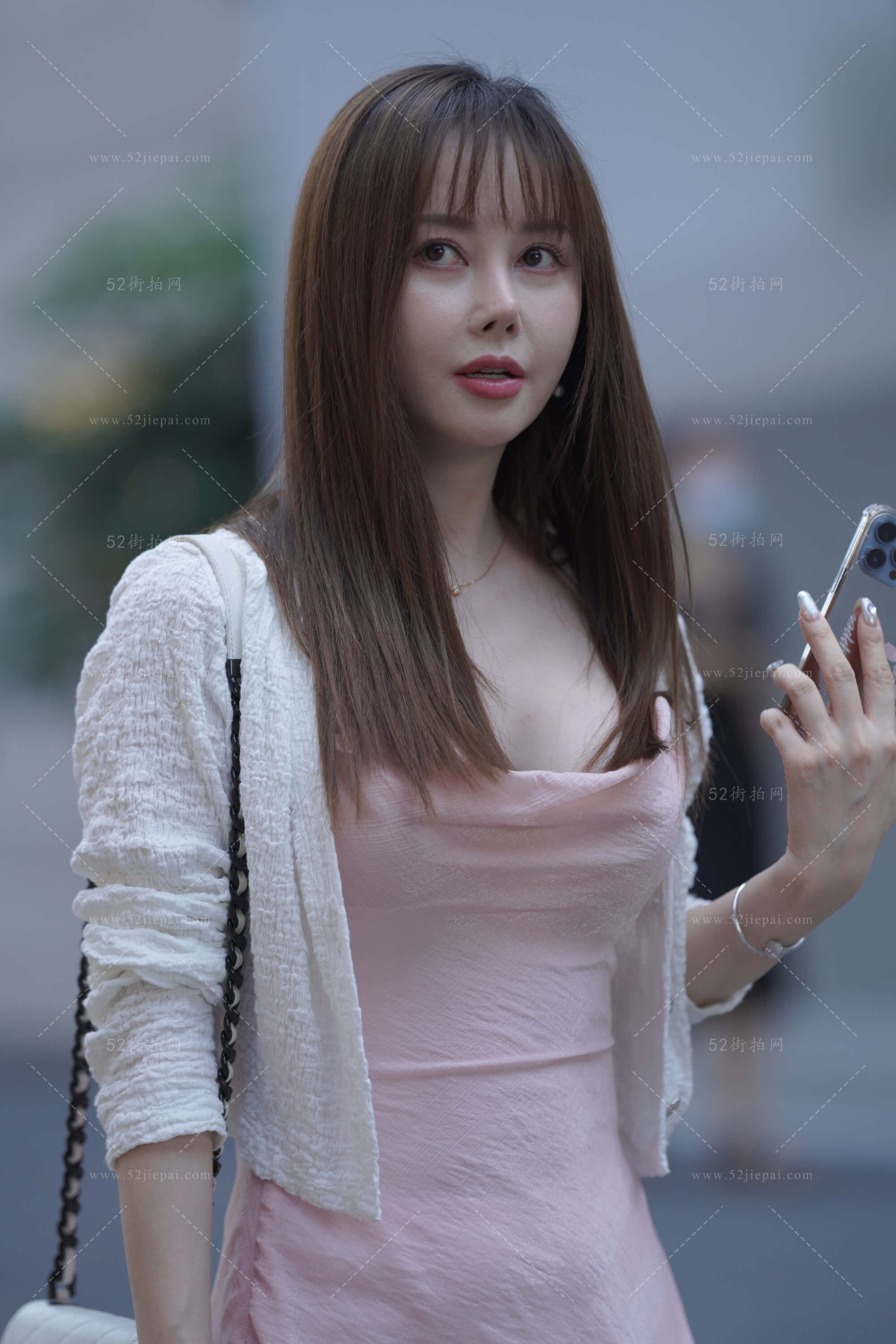 高清街拍写真集，画质细腻（56）-姐姐白又白