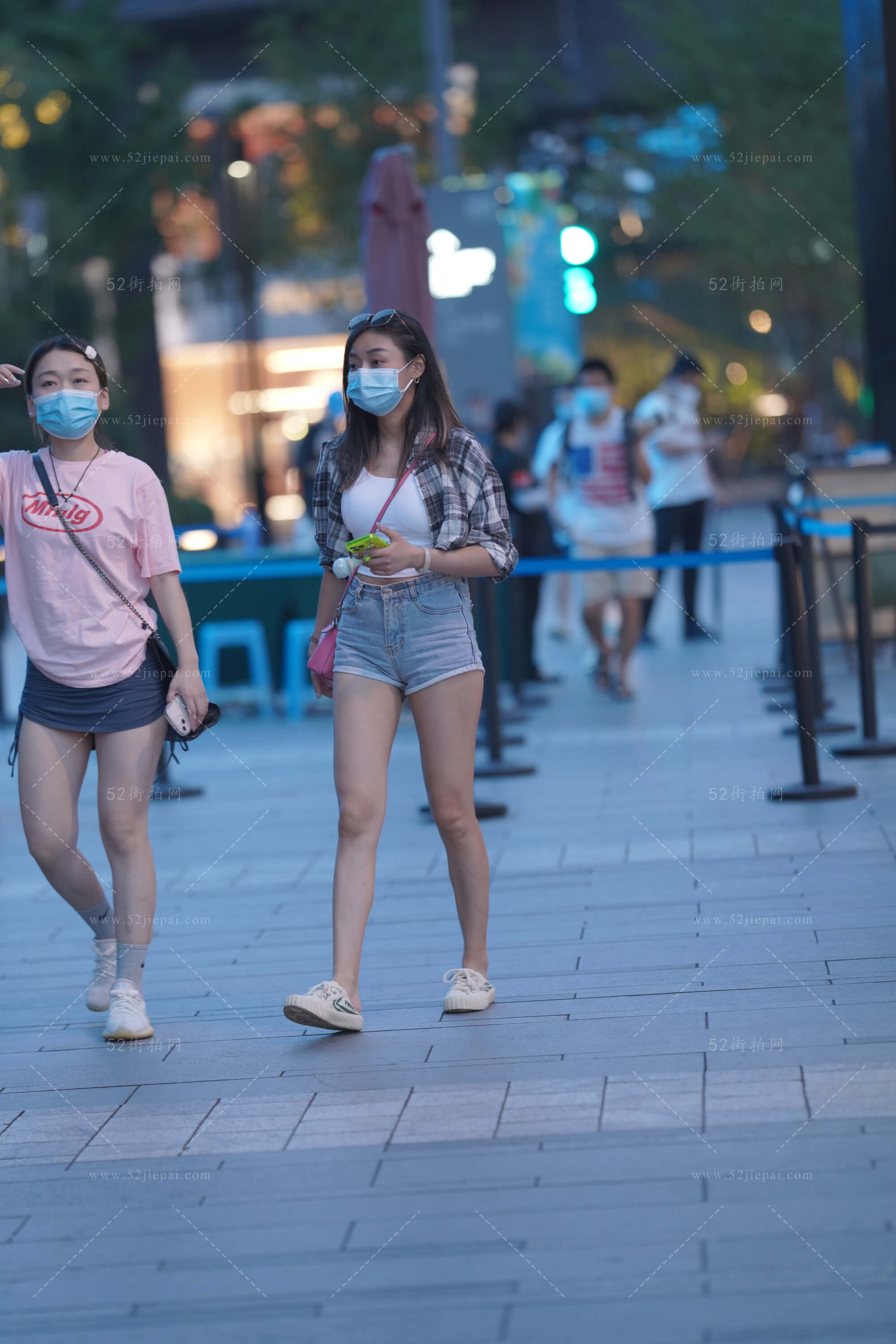 高清街拍写真集，限时上架（55）-姐姐白又白