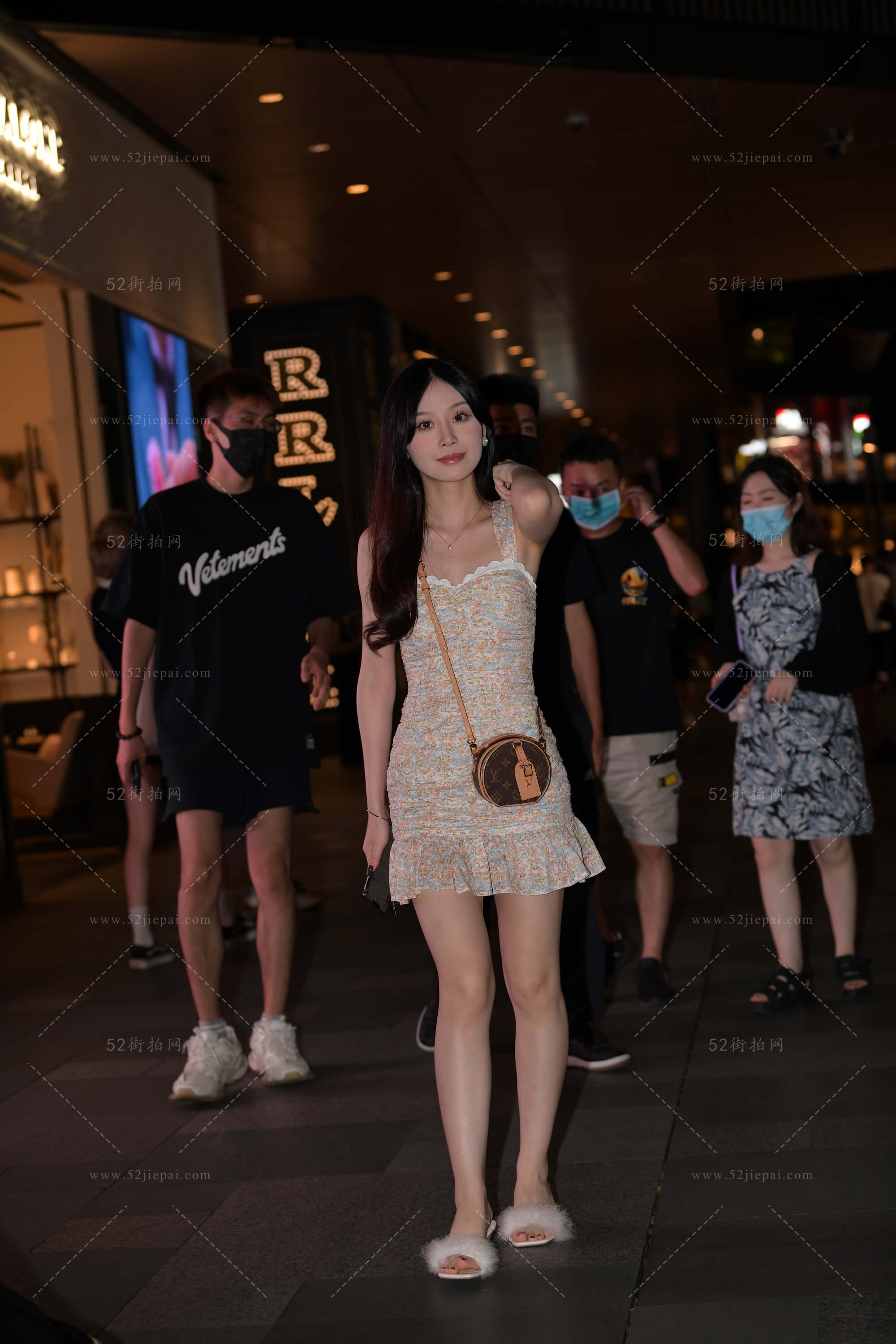 吊带写真，高清原图打包收藏-姐姐白又白