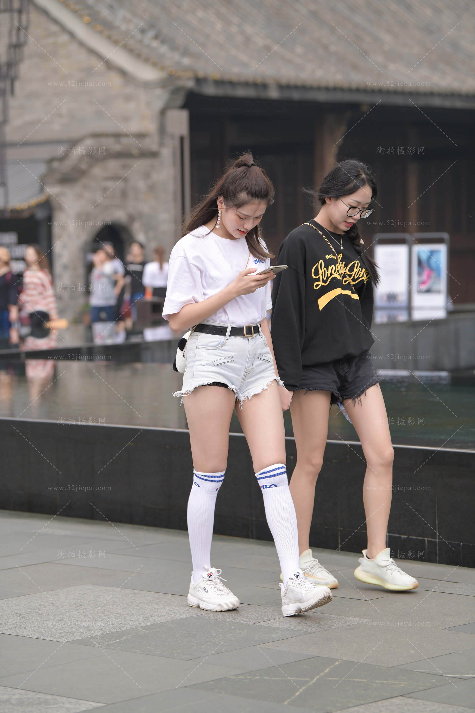街拍高清图集，细节拉满（70）-姐姐白又白