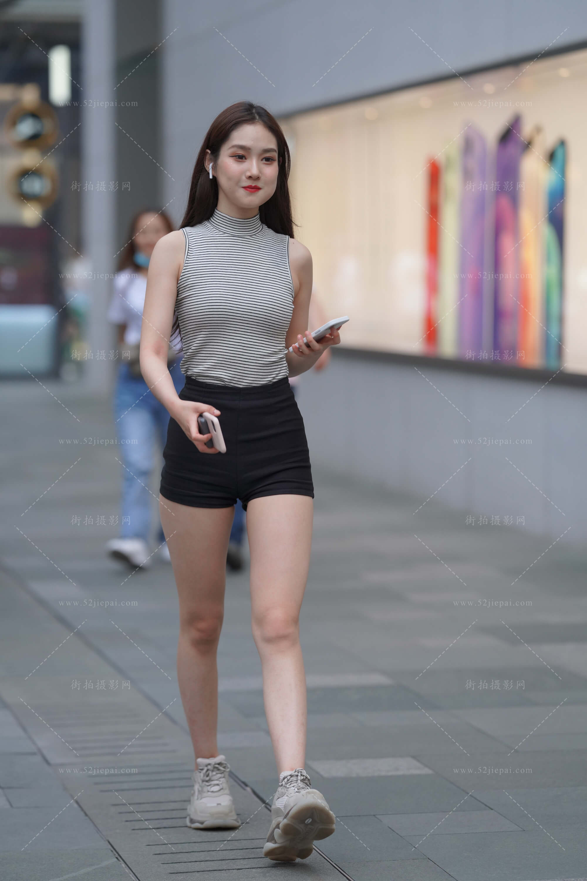街拍高清图集,画质党必收(86)-姐姐白又白