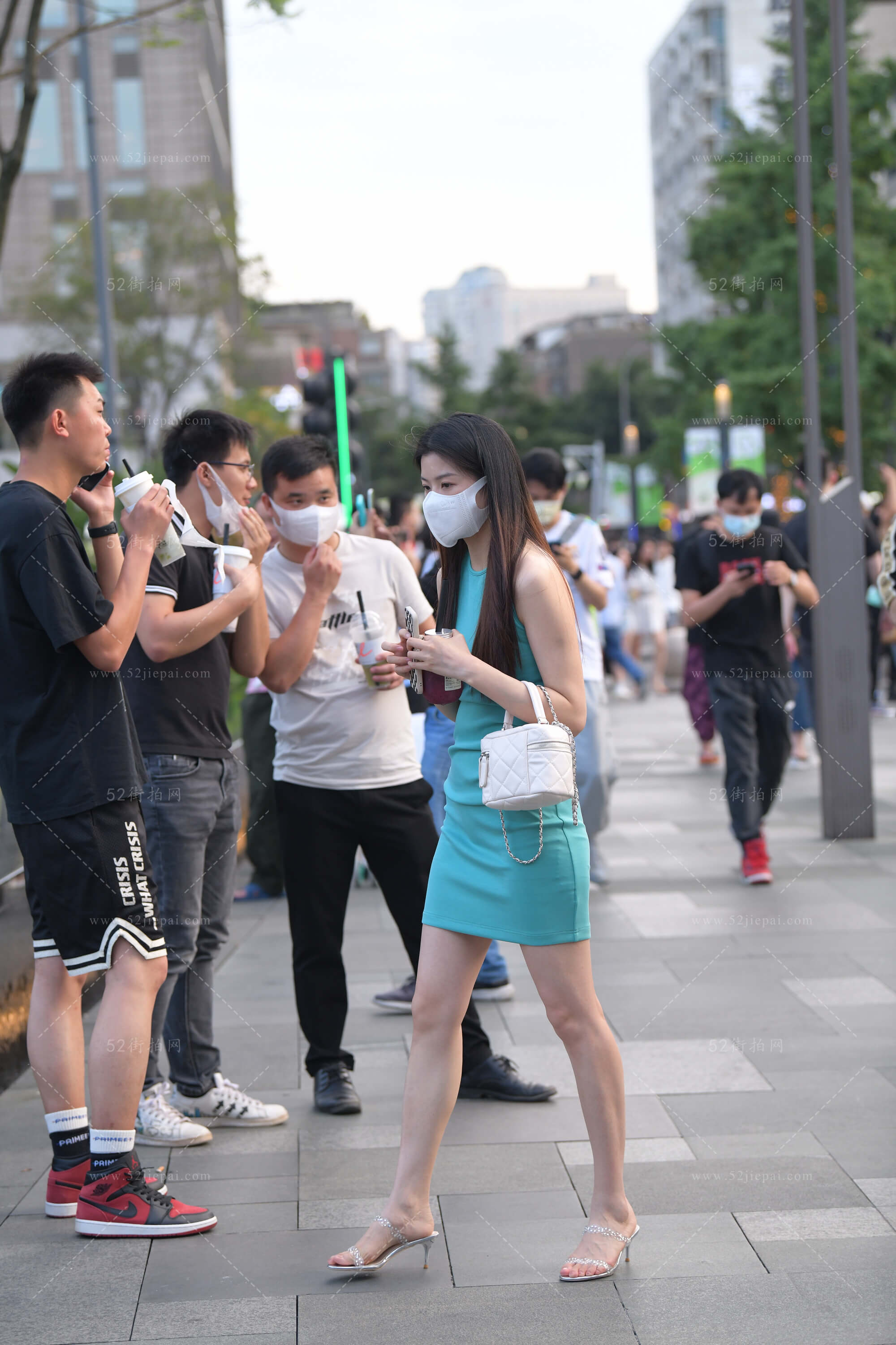 街拍美图合集，壁纸级画质（9）-姐姐白又白