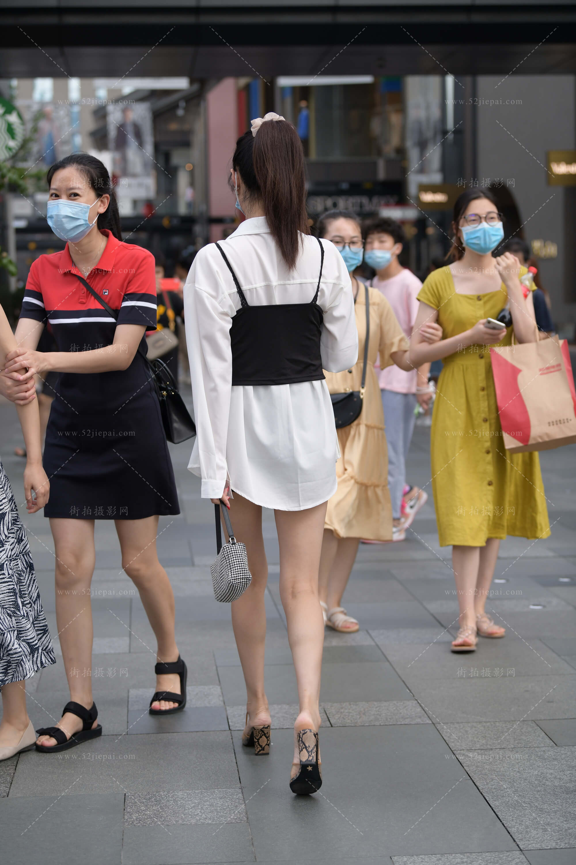 高清街拍写真集,画质细腻(92)-姐姐白又白