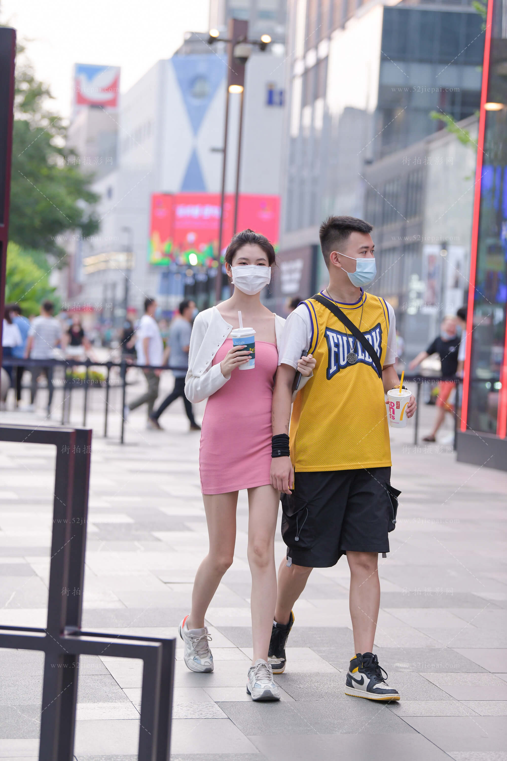 街拍高清图集，细节拉满（88）-姐姐白又白