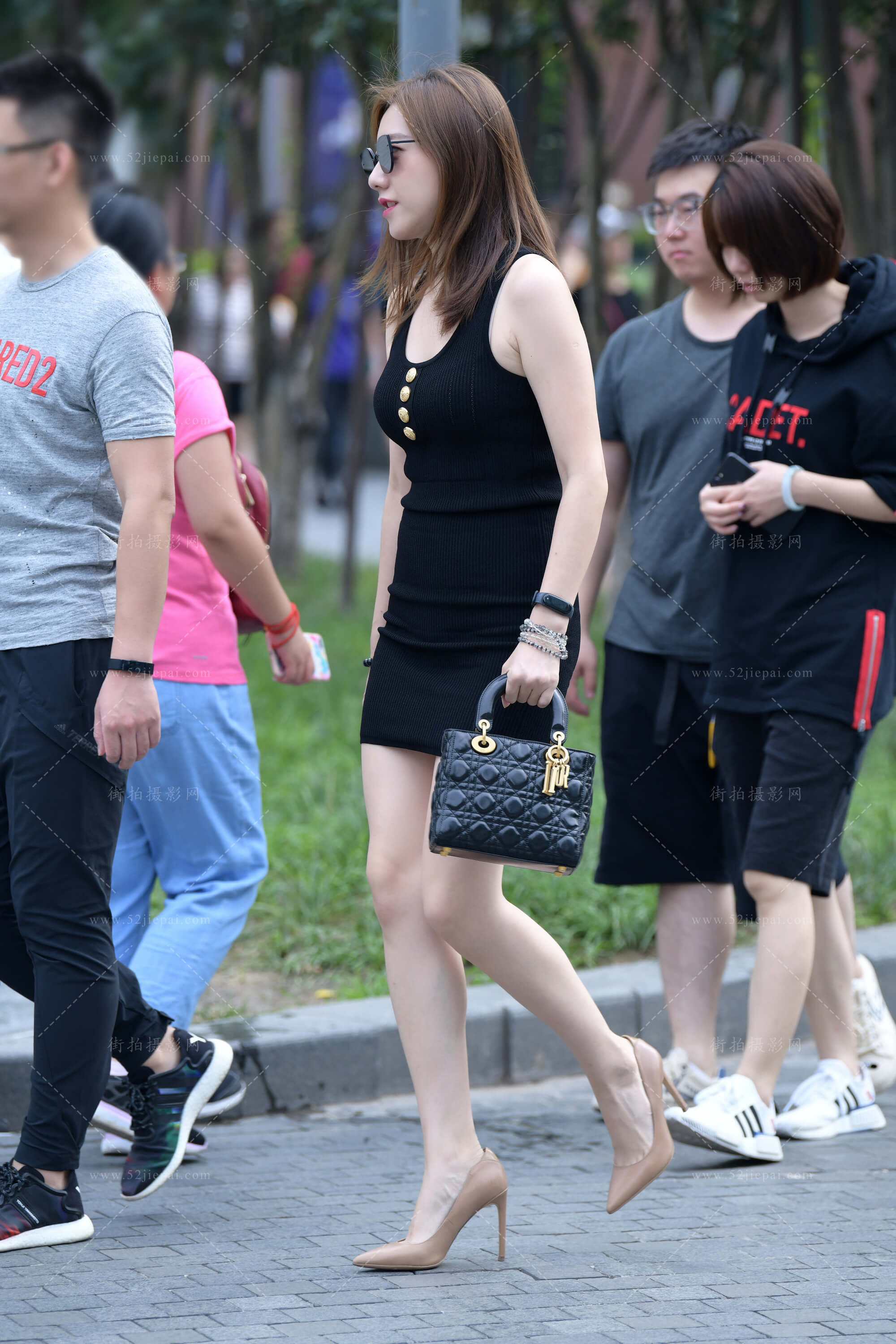 街拍高清图集，收藏级画质（112）-姐姐白又白