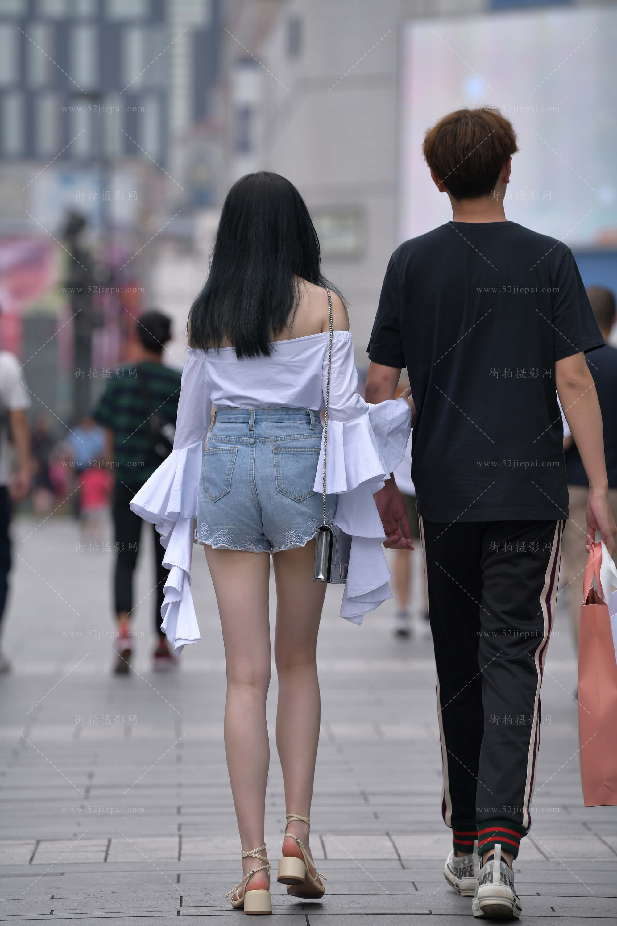 街拍美图合集，壁纸级画质（105）-姐姐白又白