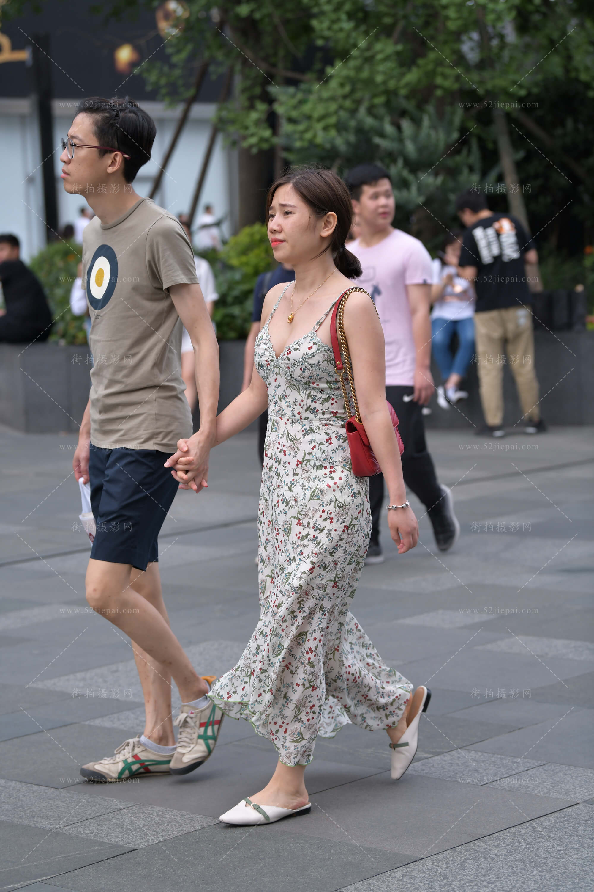 街拍高清图集，收藏级画质（125）-姐姐白又白