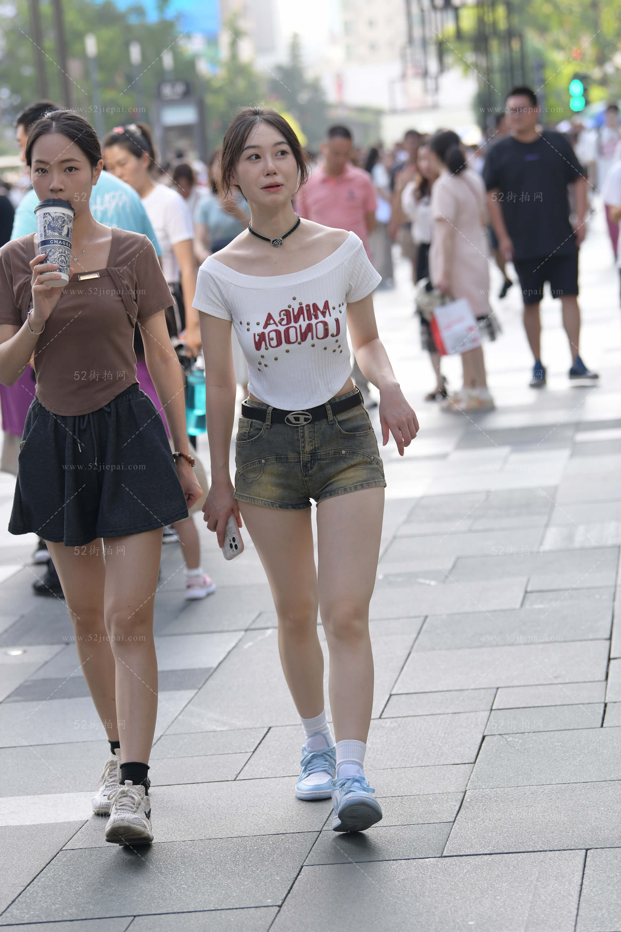 人气热裤写真，超清无水印（2）-姐姐白又白