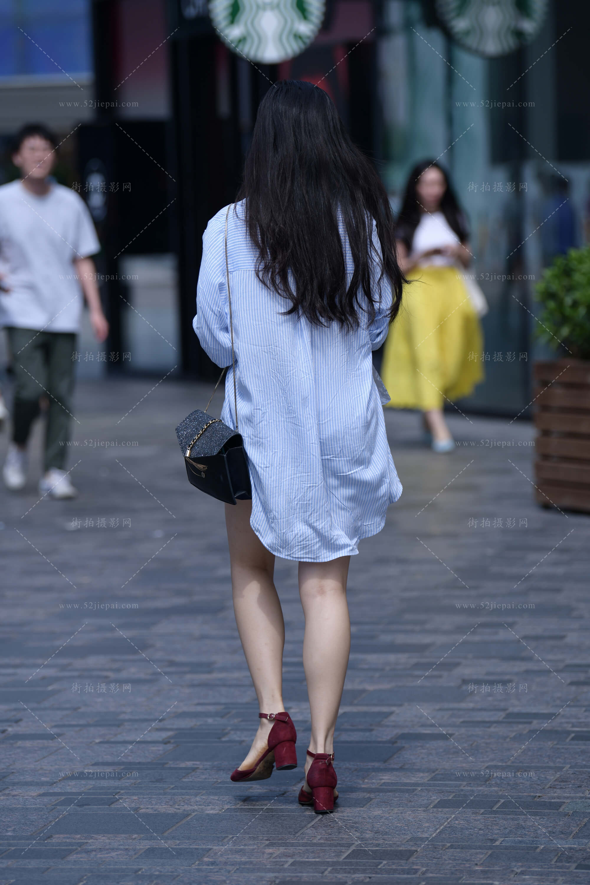 高清美腿写真集，画质细腻（27）-姐姐白又白