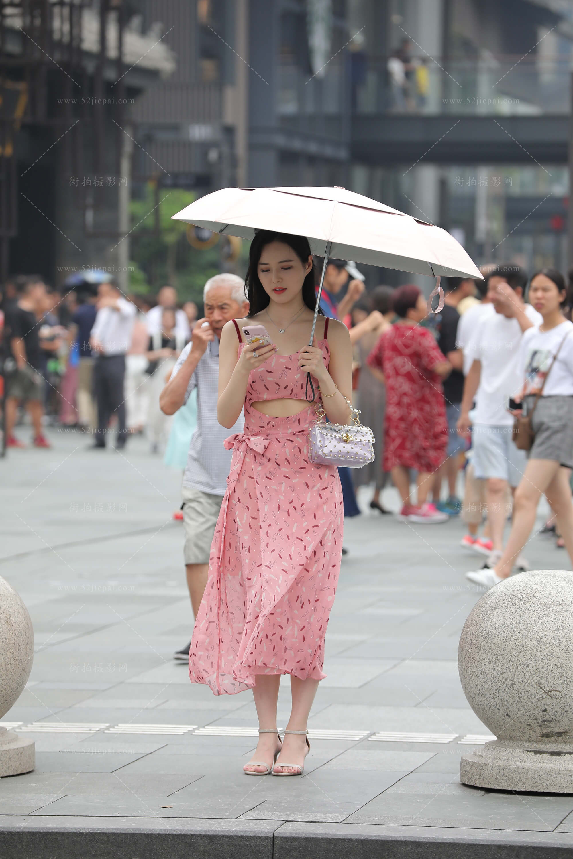 街拍高清图集，细节拉满（108）-姐姐白又白