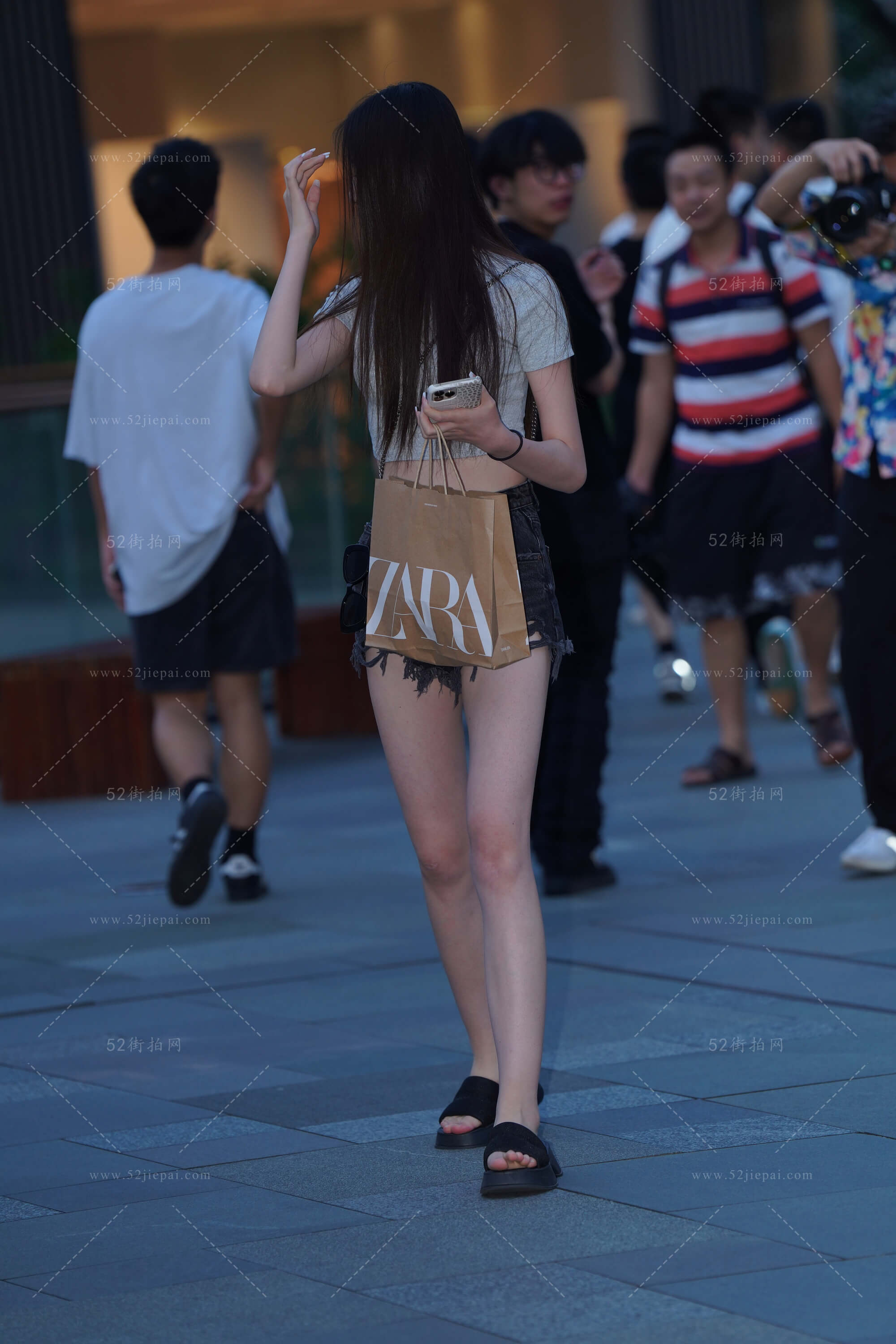 爆款街拍写真，超清无水印-姐姐白又白