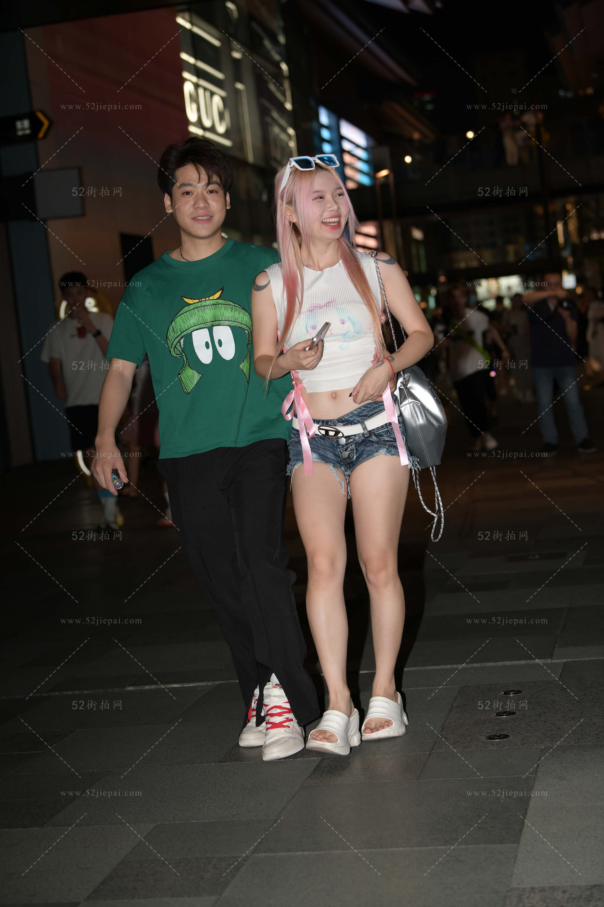 热裤美图合集,壁纸级画质(3)-姐姐白又白