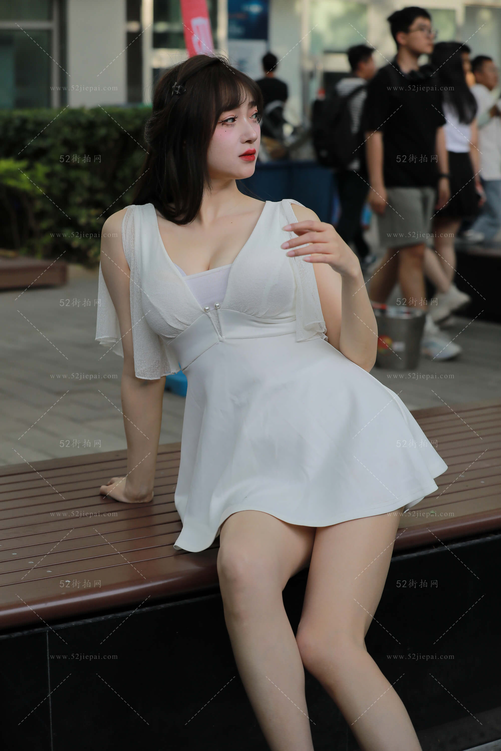 白裙美图合集，高清付费图集