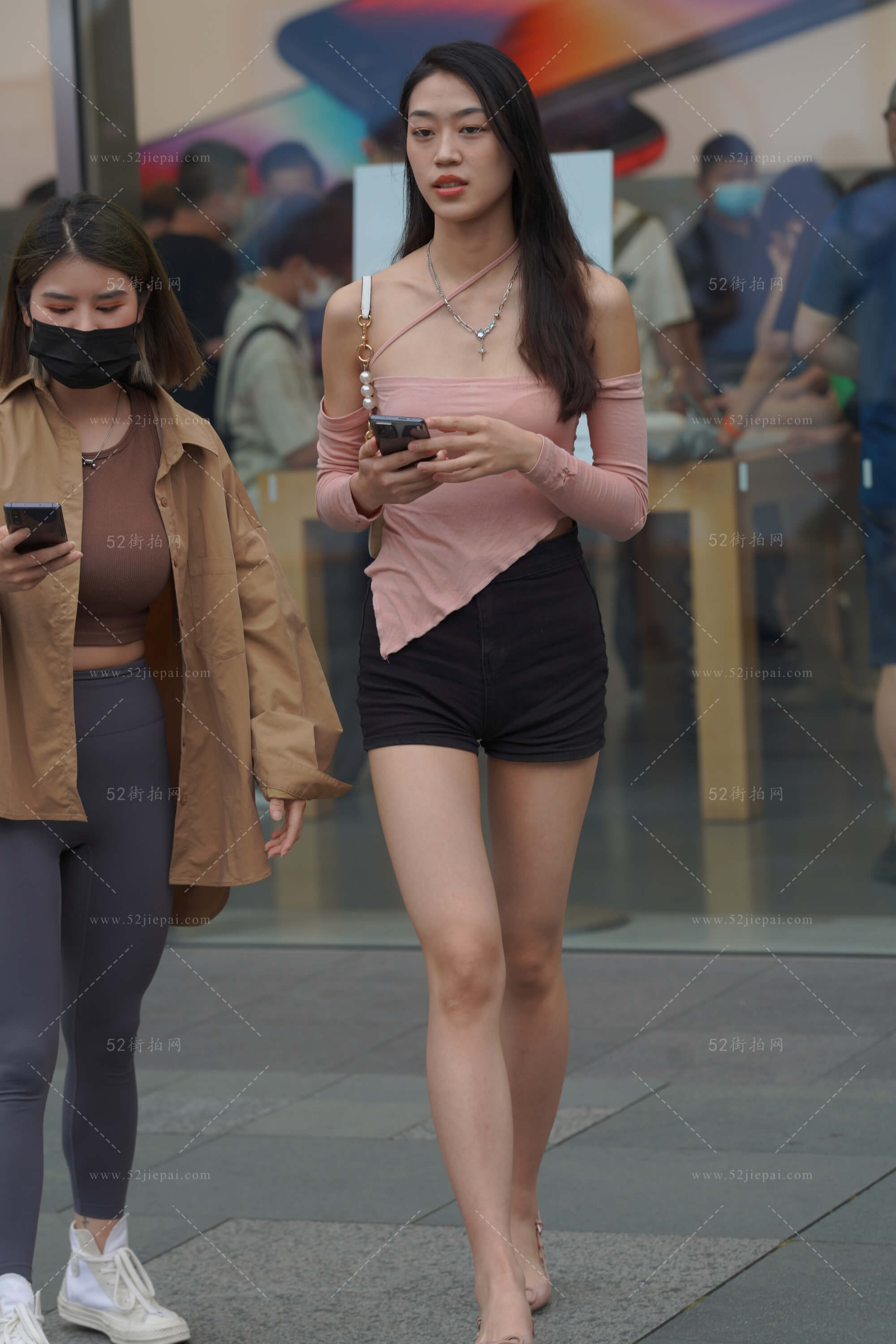 高清街拍写真集，画质细腻（47）-姐姐白又白