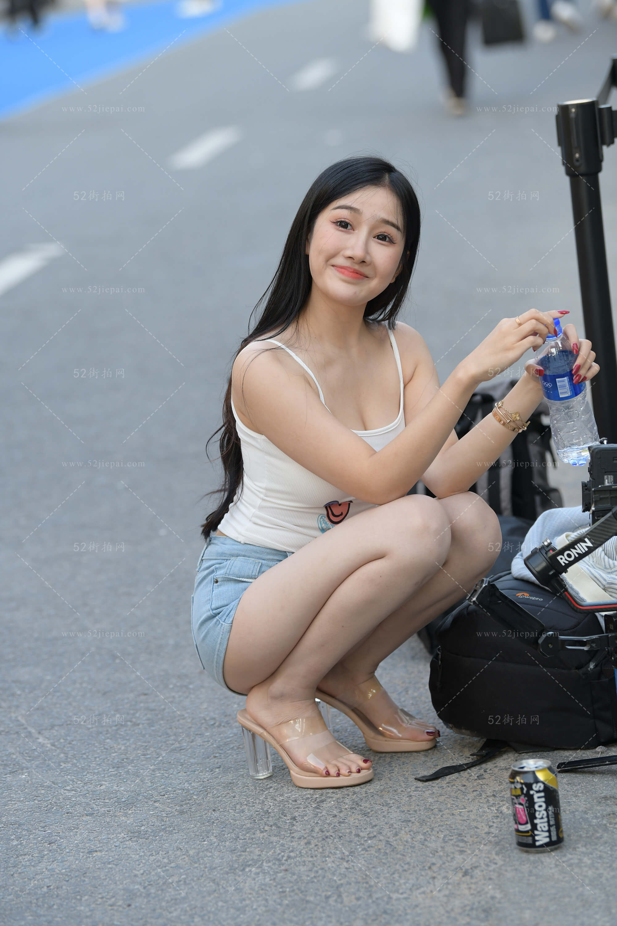 高清热裤写真集，限时上架（26）-姐姐白又白