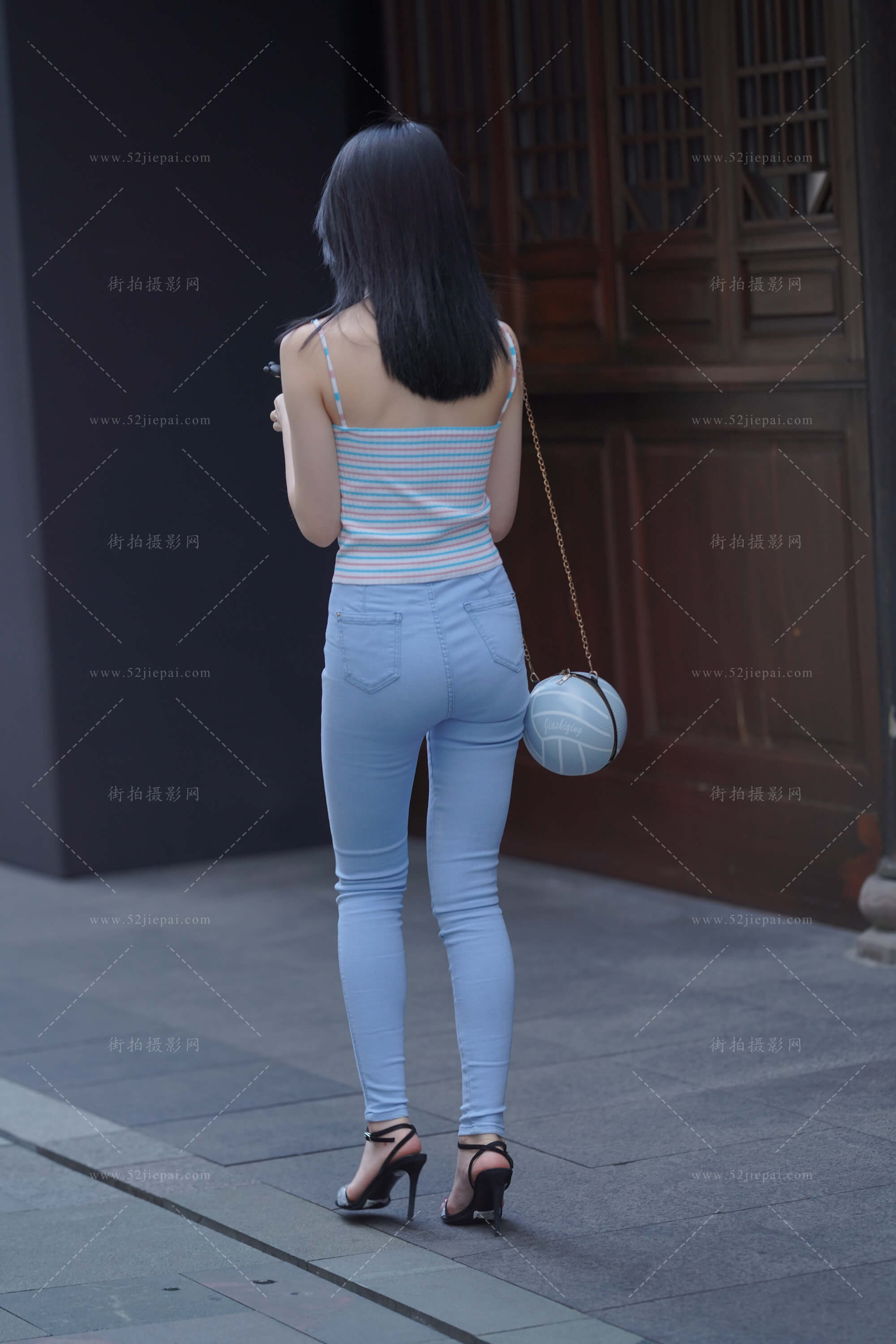 街拍美图合集，壁纸级画质（150）-姐姐白又白