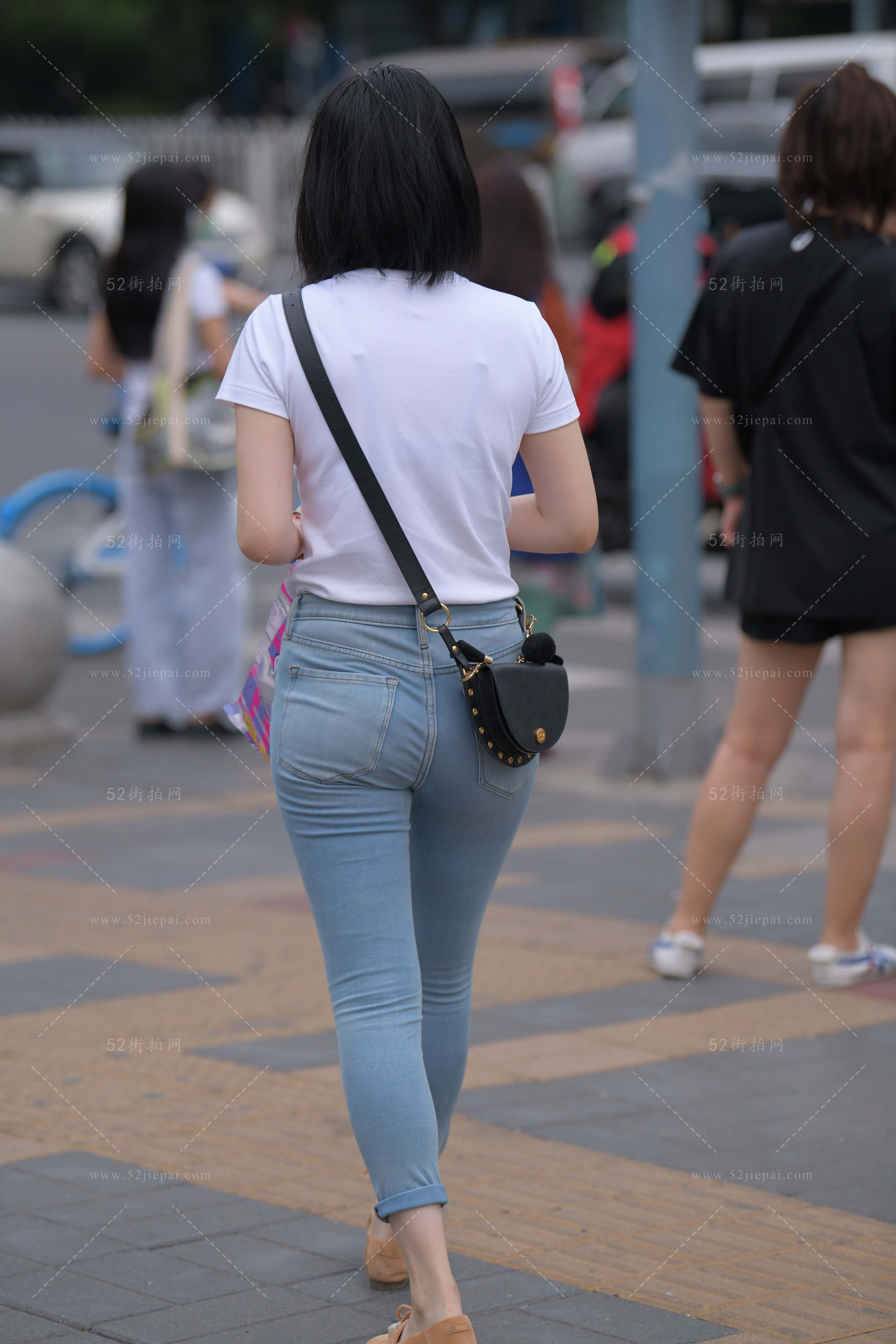 街拍主题高清写真,网盘速发(127)-姐姐白又白