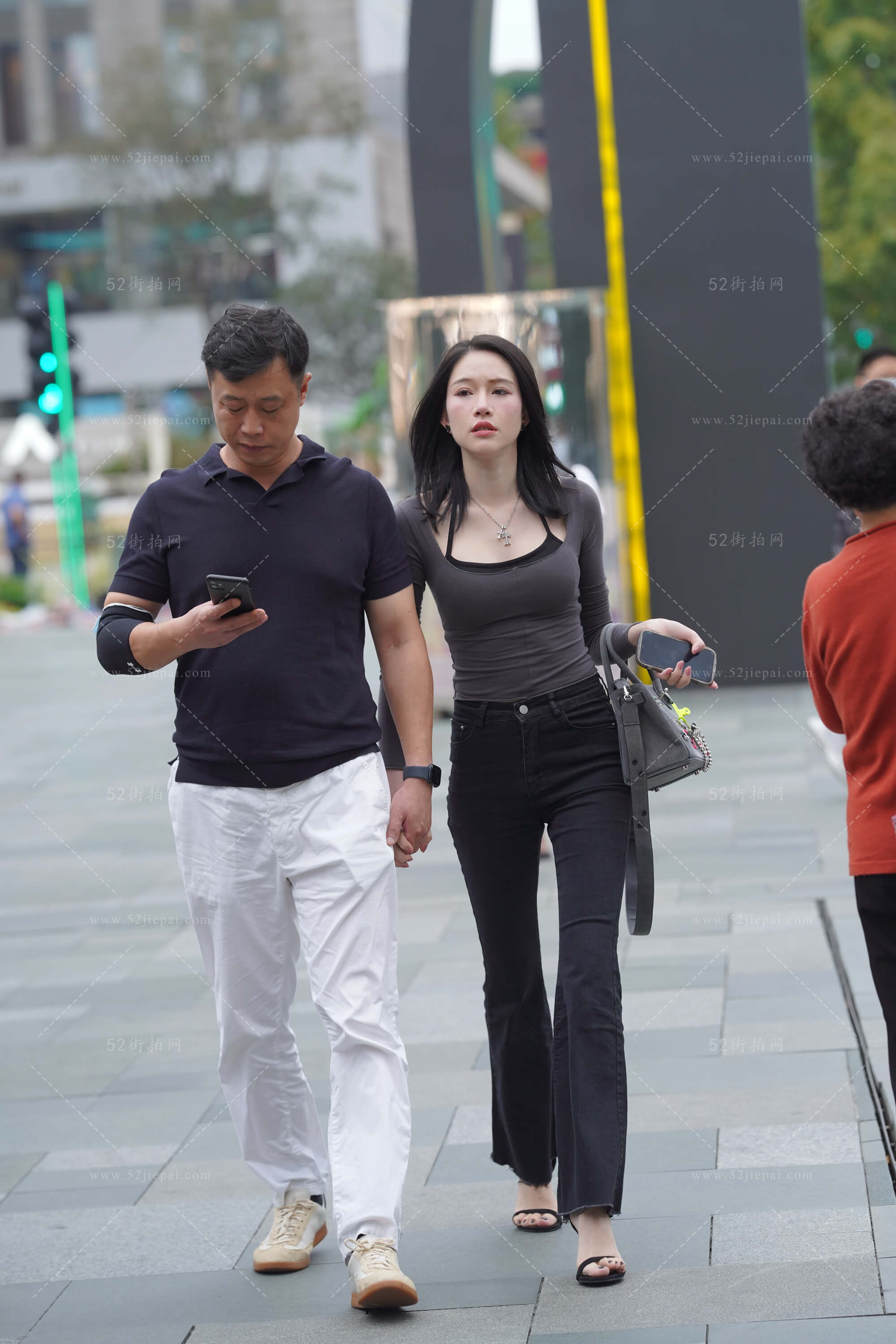街拍美图合集，壁纸级画质（146）-姐姐白又白