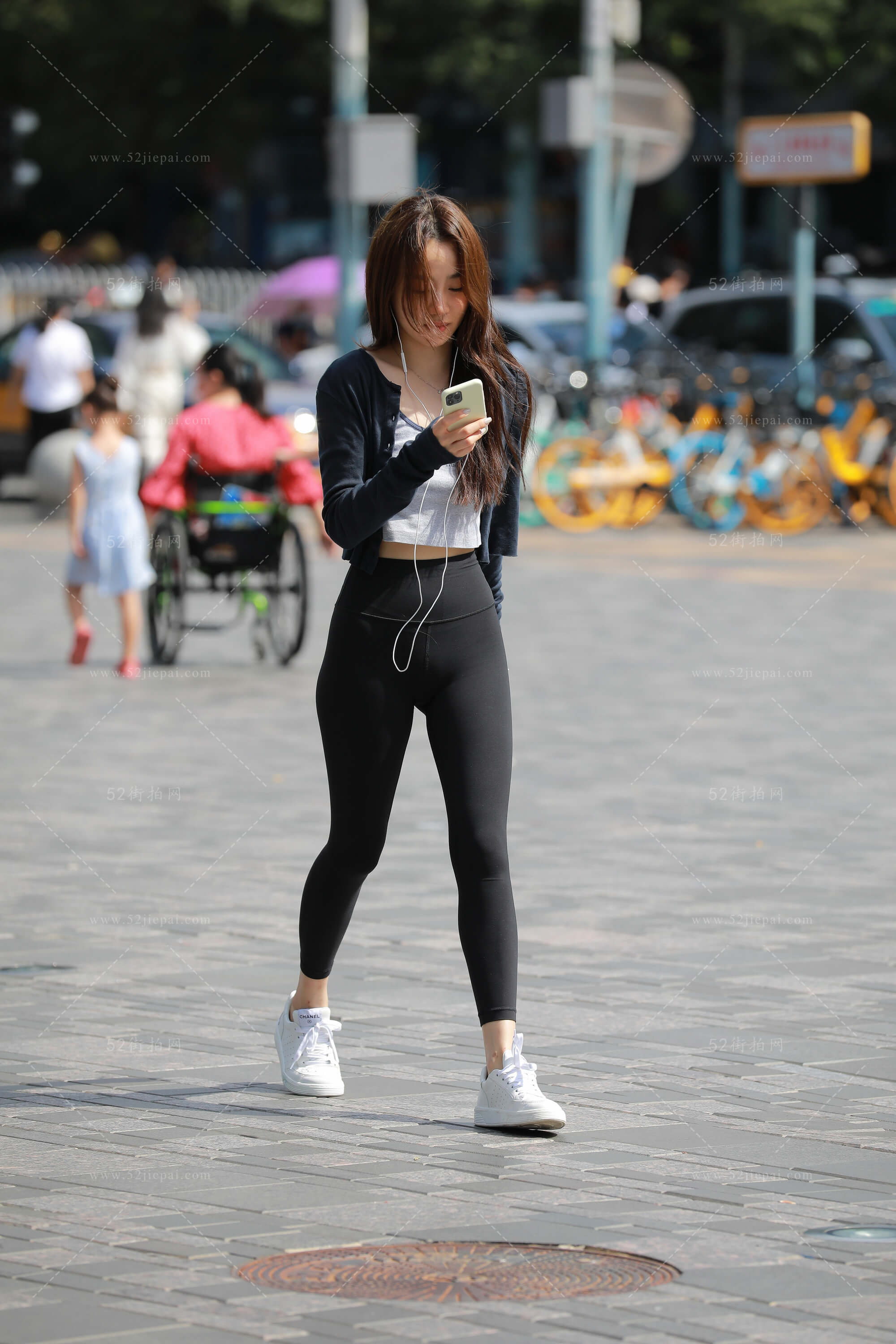 街拍高清图集，细节拉满（148）-姐姐白又白