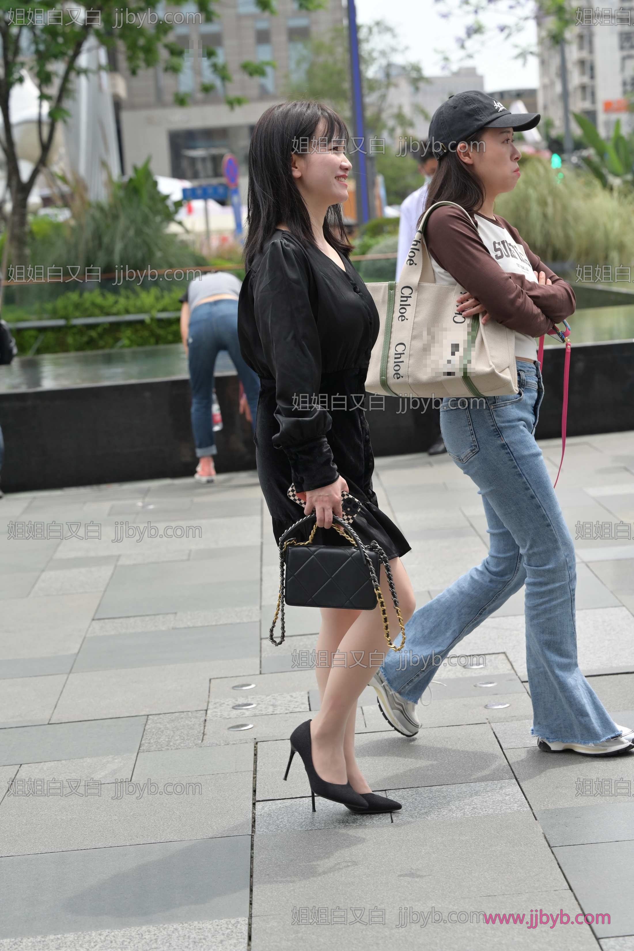 爆款街拍写真，超清无水印｜美腿·高跟鞋·街拍高跟丝腿朲槭-姐姐白又白