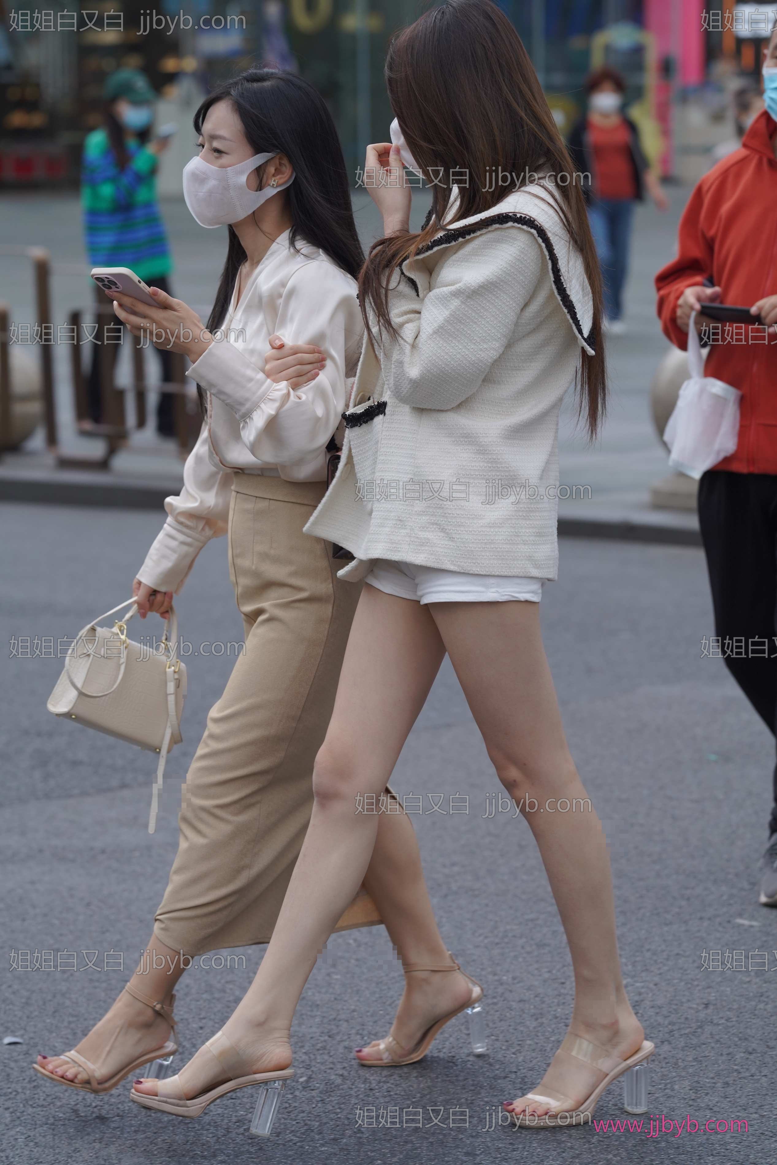 街拍写真，高清原图打包收藏｜美腿·街拍·街拍西装外套美腿小姐-姐姐白又白