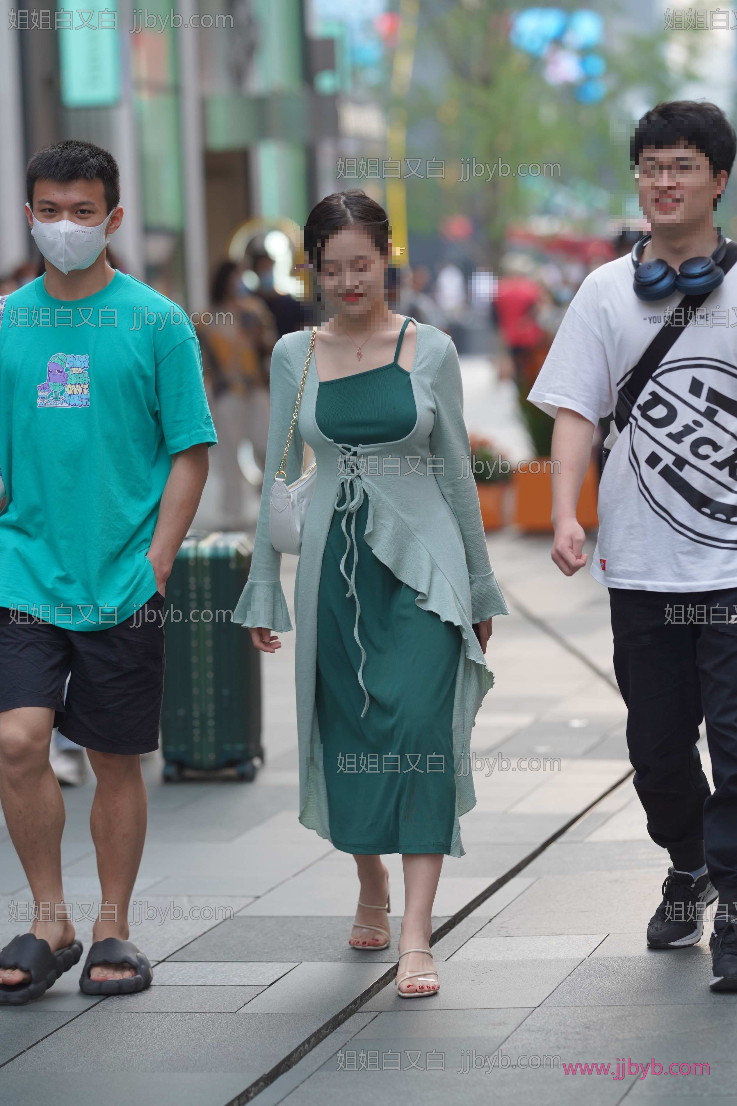 主题高清写真，网盘速发｜街拍美女·裙装·裙装小姐姐-姐姐白又白