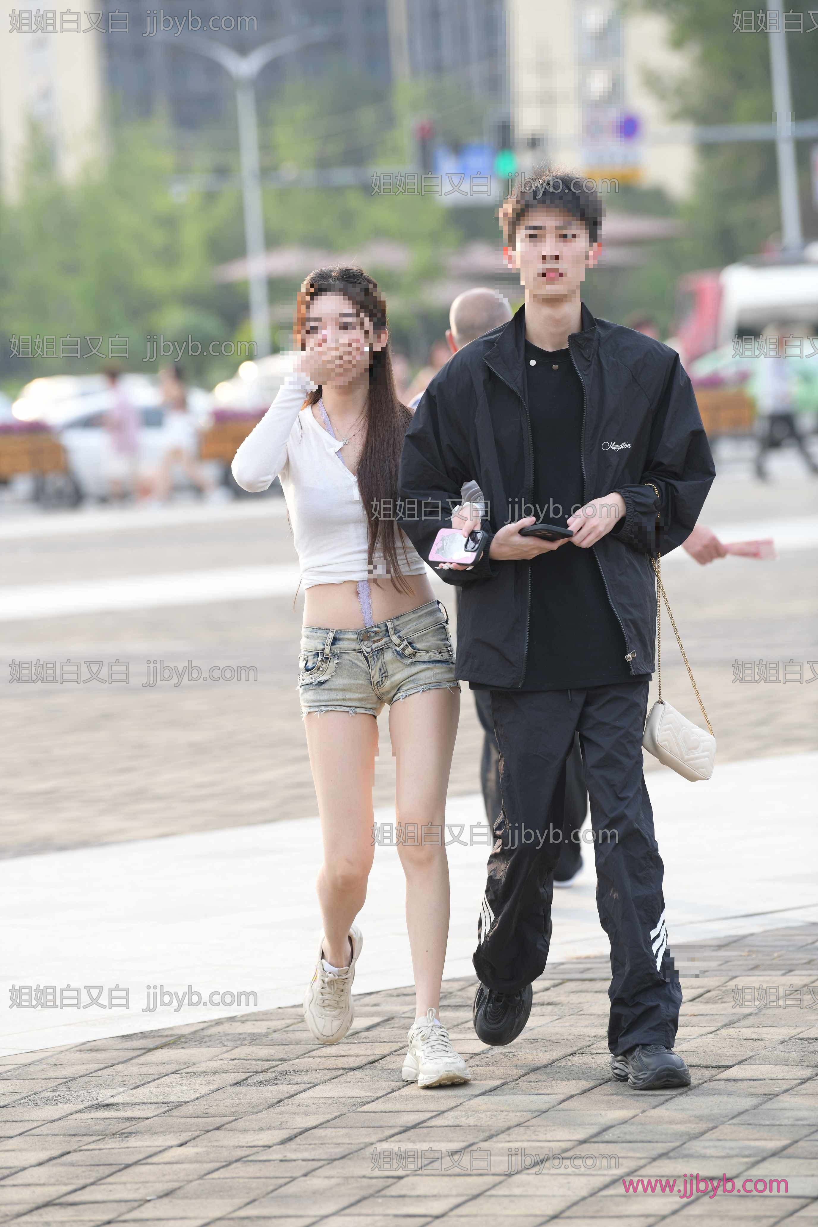 热裤写真，高清原图打包收藏｜街拍美女·热裤·紧身热裤清凉小姐姐-姐姐白又白