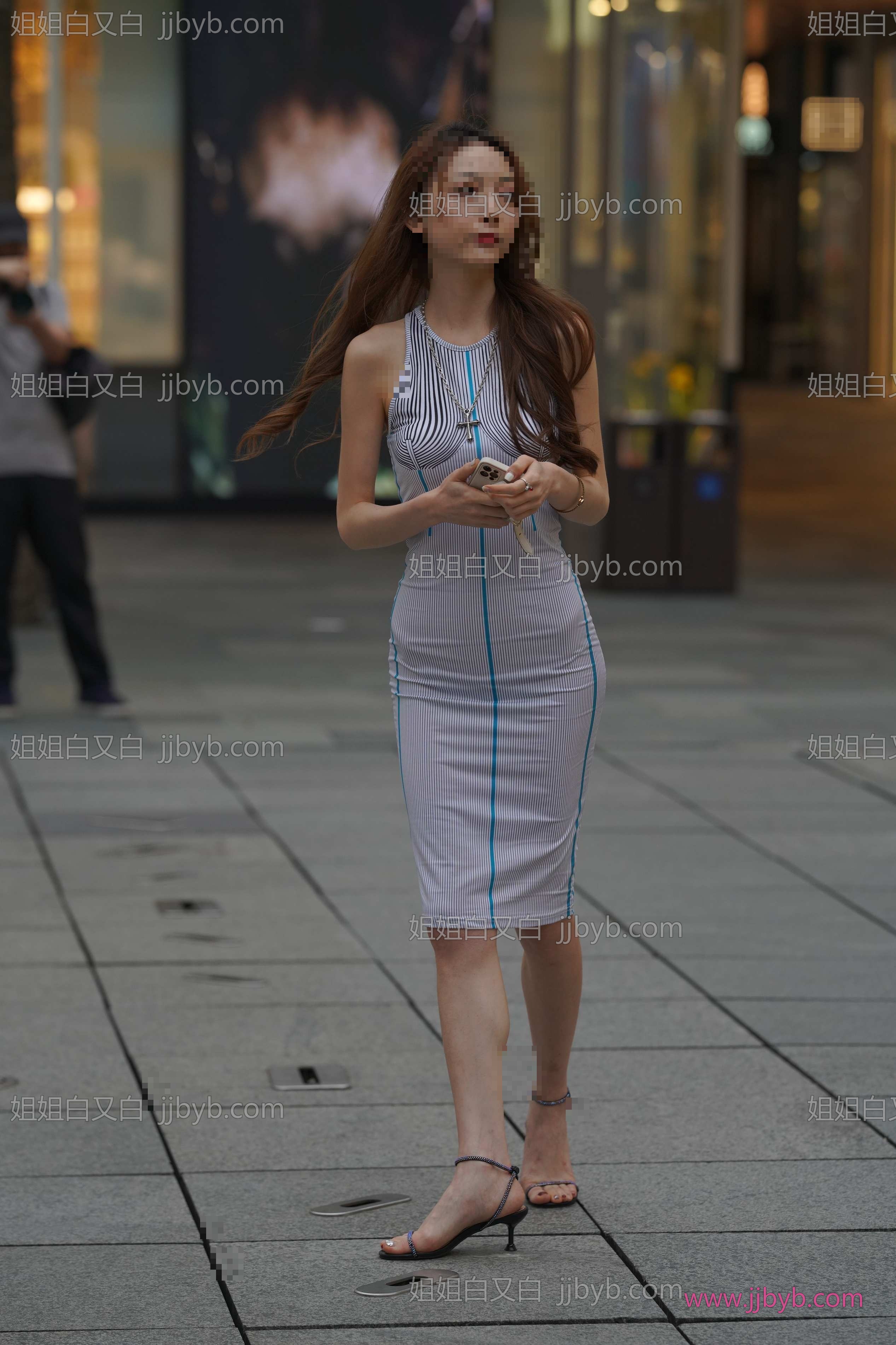 主题高清写真，原图直出｜街拍美女·街拍·搭讪裙装美女-姐姐白又白