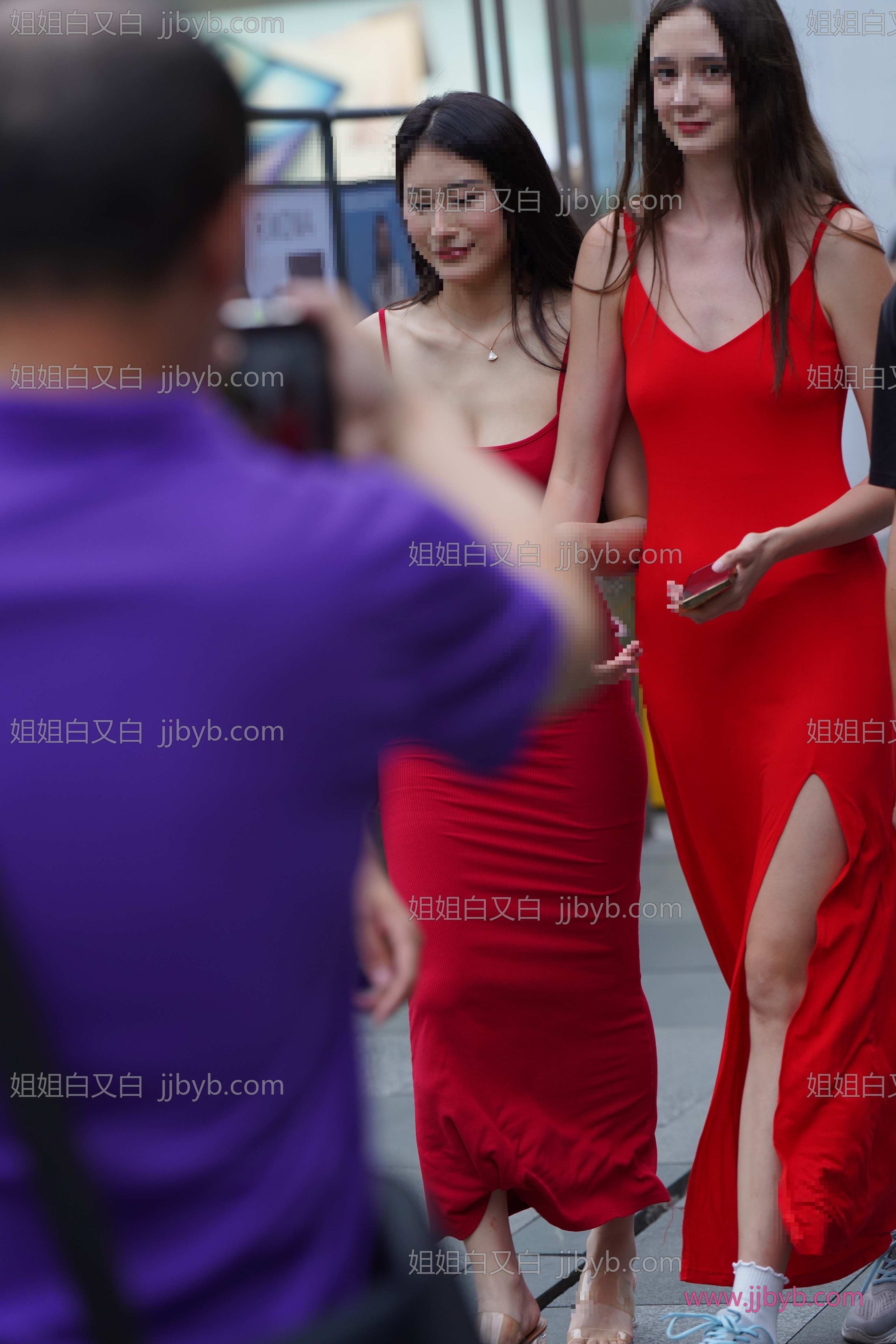 高清长裙写真集，画质细腻｜街拍美女·长裙·红色长裙姐妹-姐姐白又白